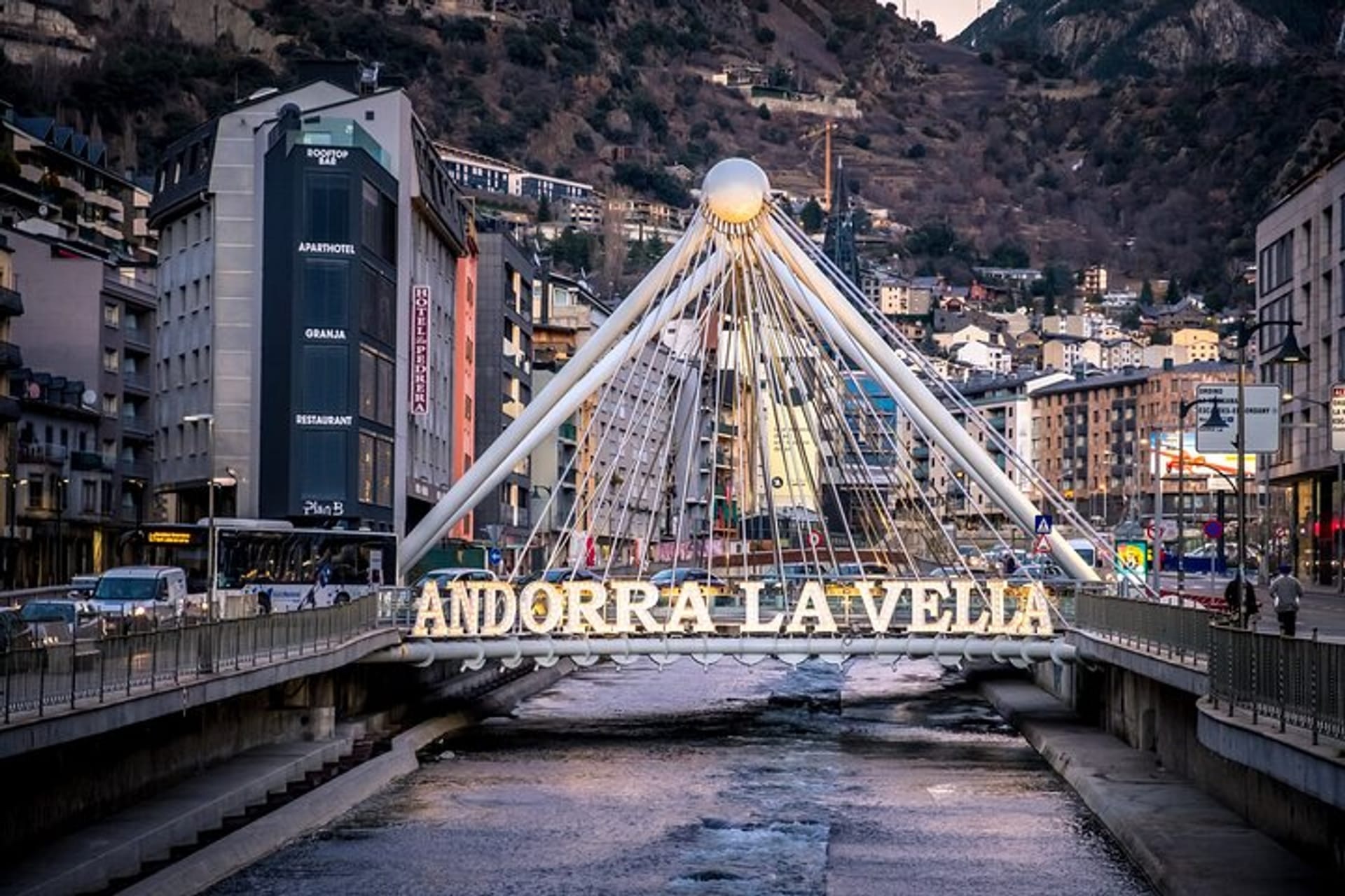 Complete Travel Guide to Andorra La Vella 1 Complete Travel Guide to Andorra La Vella