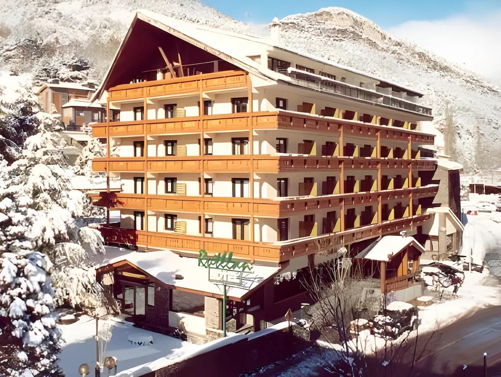 Rutllan & Spa Review: A Polished Mountain Hideaway in La Massana with Spa-Level Indulgence 1 Rutllan & Spa Review: A Polished Mountain Hideaway in La Massana with Spa-Level Indulgence