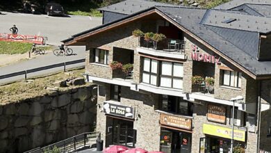 Staying at Apartaments Sant Moritz Arinsal, Where Space and Mountain Comfort Meet