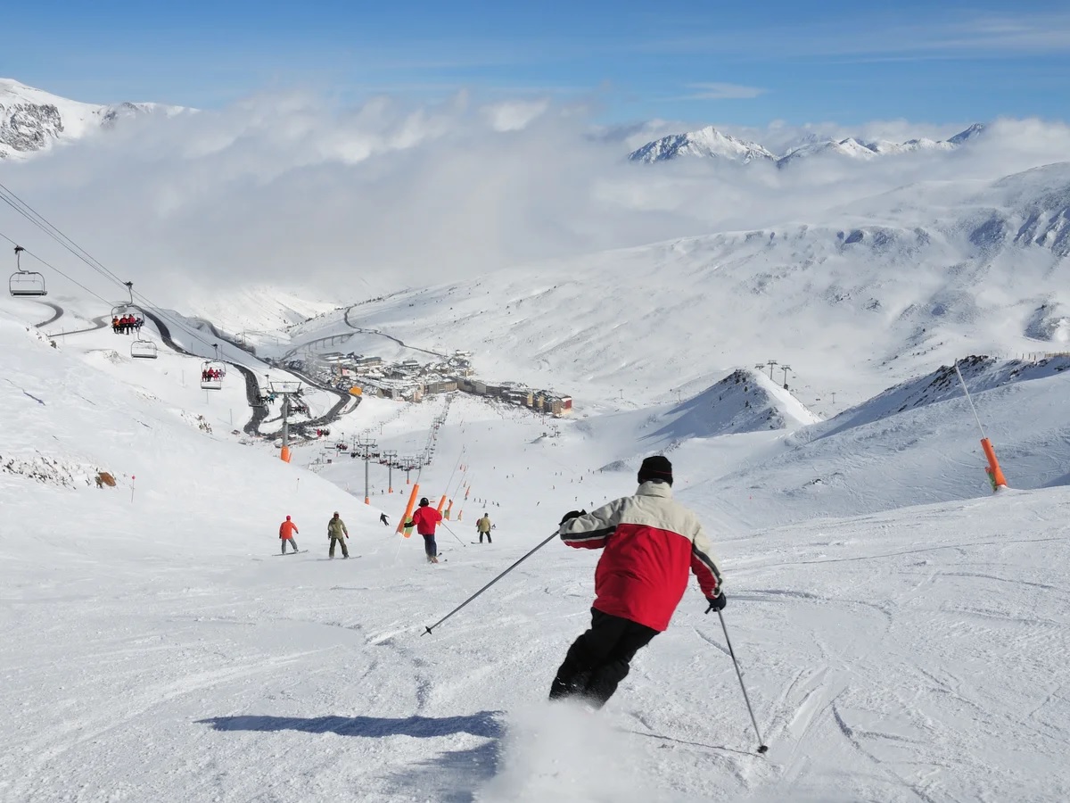 Skiing in Andorra: Complete Guide to Resorts, Seasons, and Snow Conditions 1 Skiing in Andorra: Complete Guide to Resorts, Seasons, and Snow Conditions